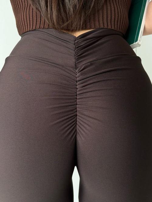 Kadın Kahverengi Renk Büzgü Detaylı ( Scrunch Butt ) Yüksek Bel Toparlayıcı Esnek Düz Tayt